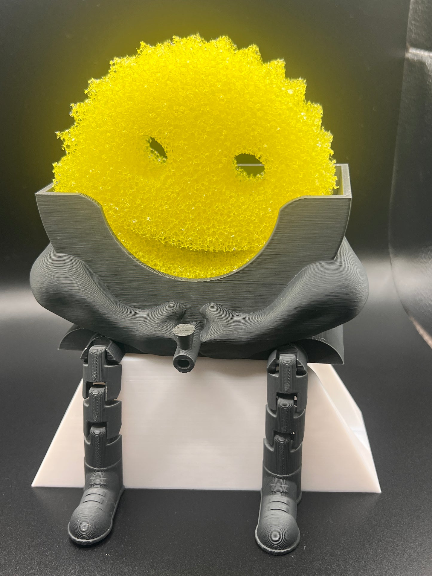 GripNest Sponge Throne