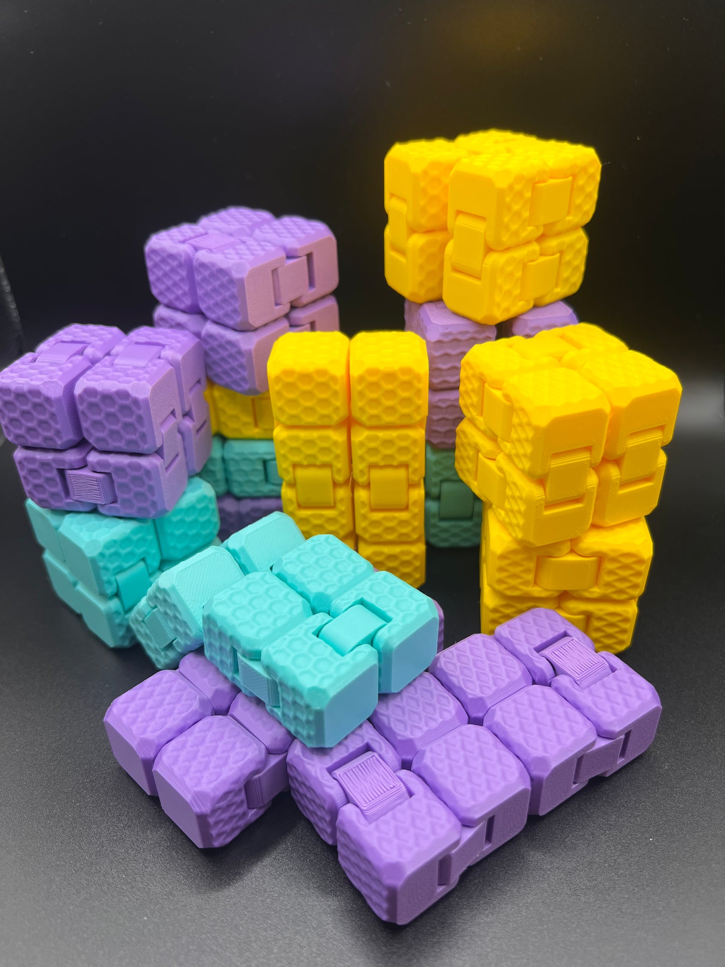 FlexLink Infinity Blocks – Articulated Sensory Fidget